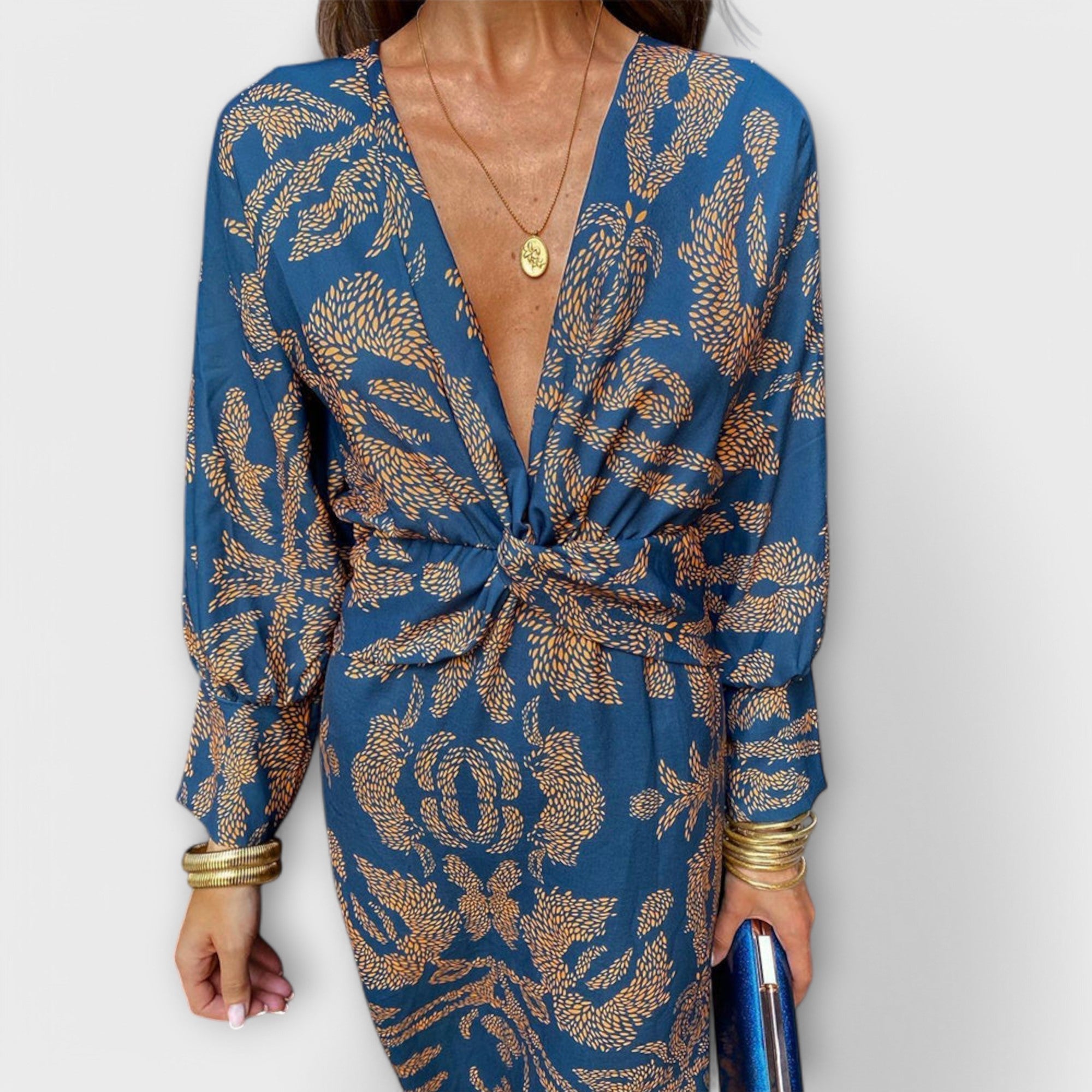 Oriana - Elegant Dress with Long Sleeves